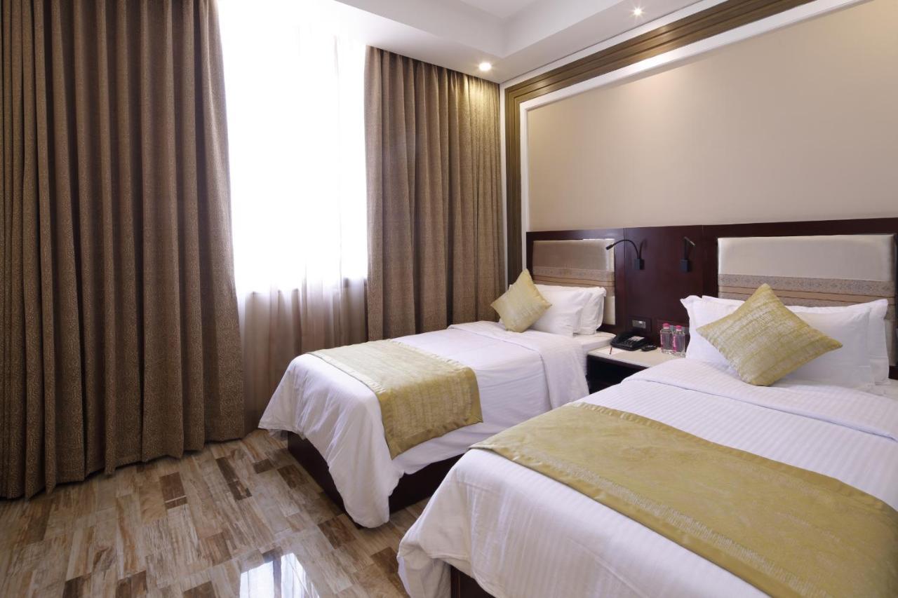 Regenta Inn Ranip Ahmedabad Ngoại thất bức ảnh