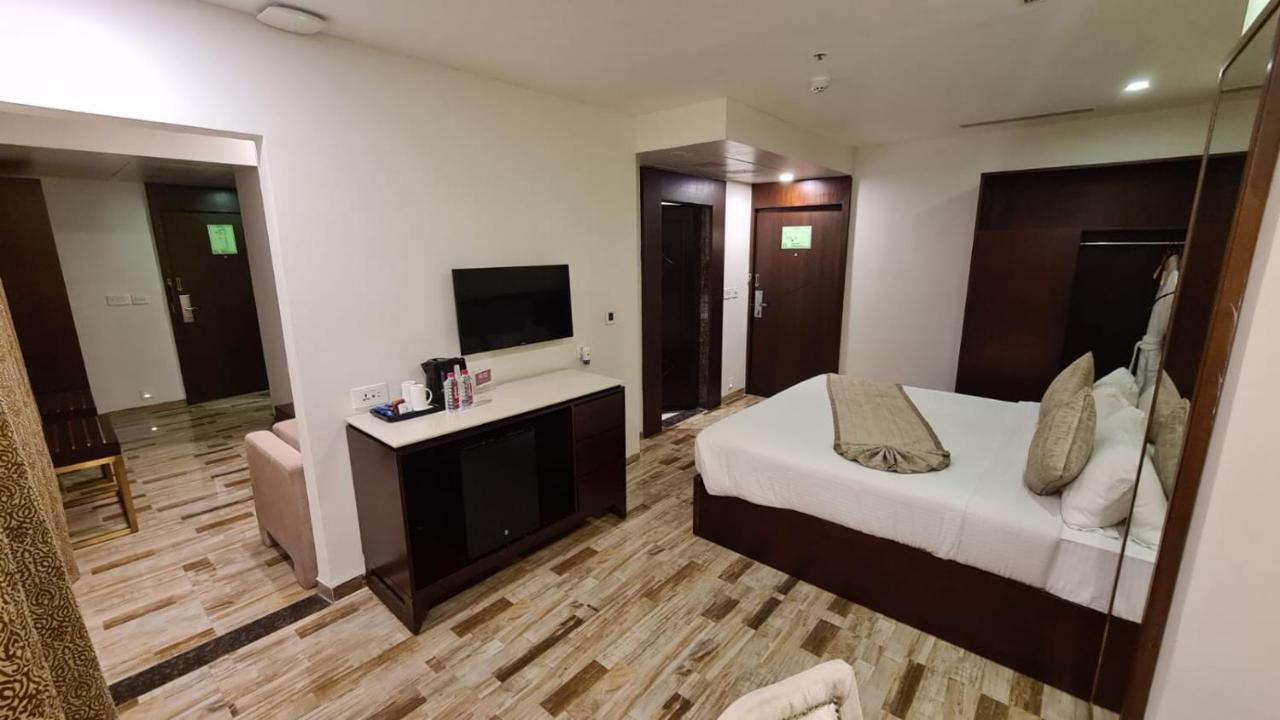 Regenta Inn Ranip Ahmedabad Ngoại thất bức ảnh