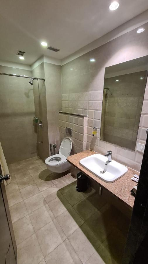 Regenta Inn Ranip Ahmedabad Ngoại thất bức ảnh