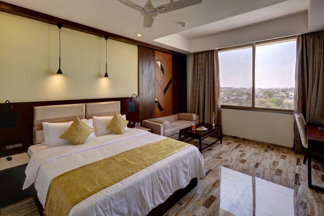Regenta Inn Ranip Ahmedabad Ngoại thất bức ảnh