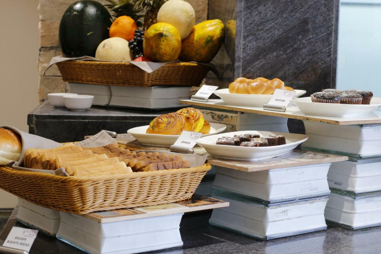 Regenta Inn Ranip Ahmedabad Ngoại thất bức ảnh