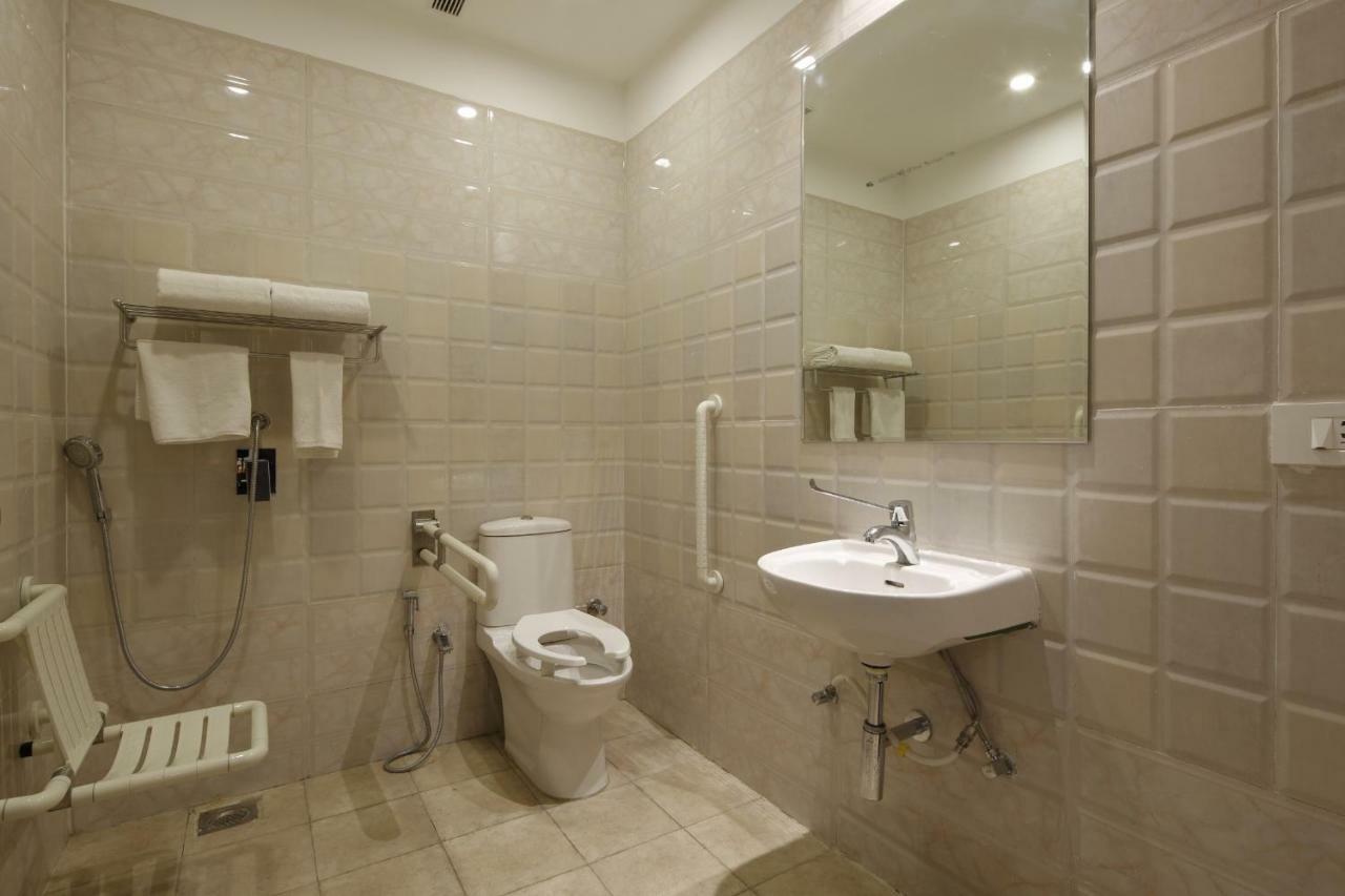 Regenta Inn Ranip Ahmedabad Ngoại thất bức ảnh